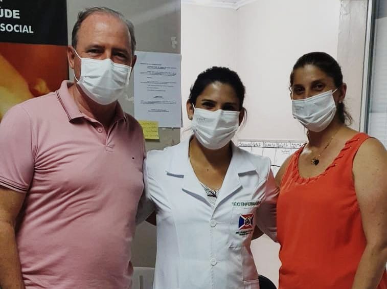 Técnica de enfermagem assume como secretária de Saúde de Passos Maia