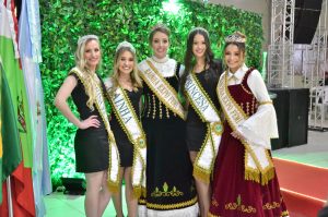 Realeza da 22ª Festa Catarinense do Chimarrão visitam a Expo Irani