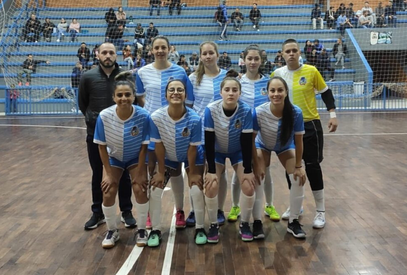 Equipe Feminina de Faxinal dos Guedes estreia na Copa NDTV de Futsal