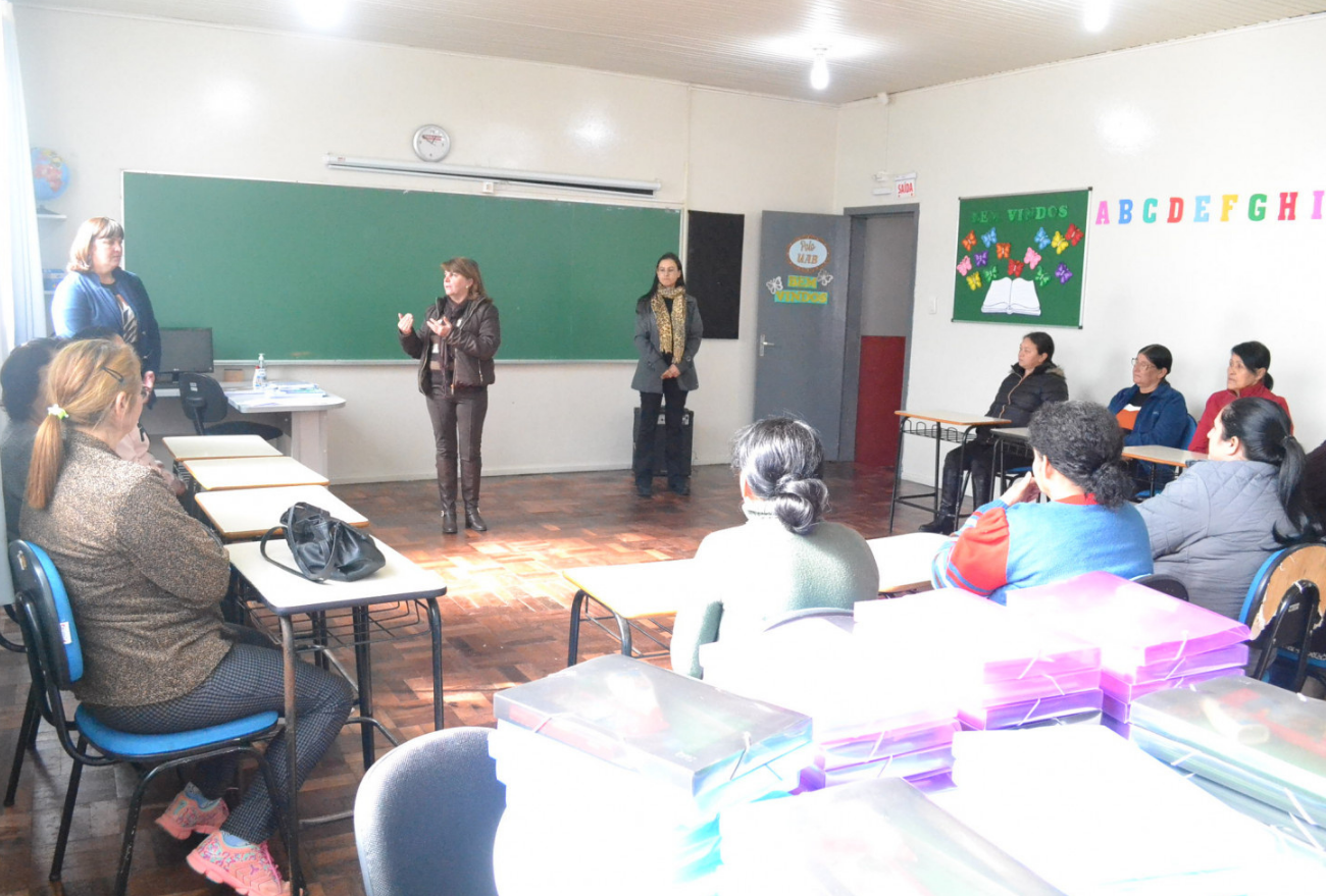 Ponte Serrada inicia as aulas das Turmas de Alfabetização para Adultos
