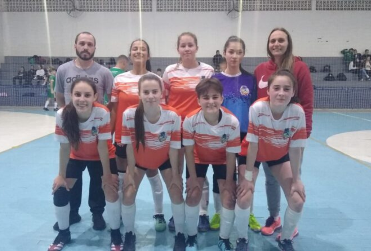 Futsal feminino vence e garante vaga para a semifinal da fase microrregional do JASC
