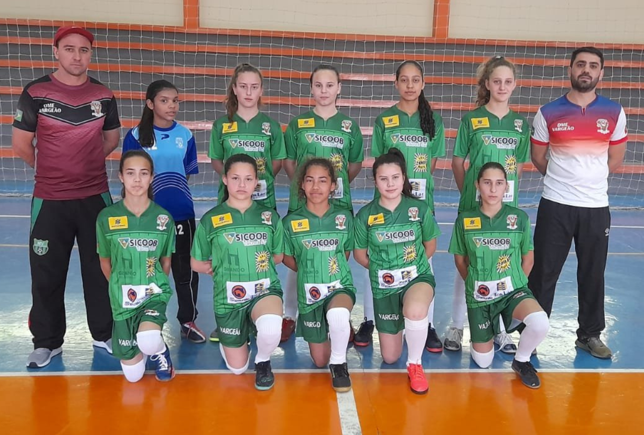 Equipes da Escolinha de futsal seguem nas disputas dos Jogos da Amai