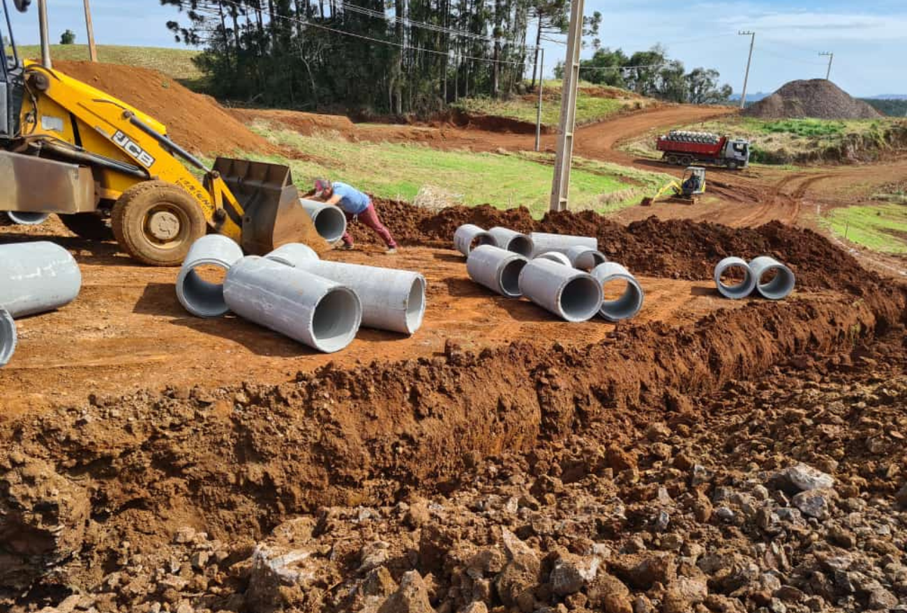 Fotos: Obras de pavimentação são iniciadas no Loteamento Horizonte I em Vargeão