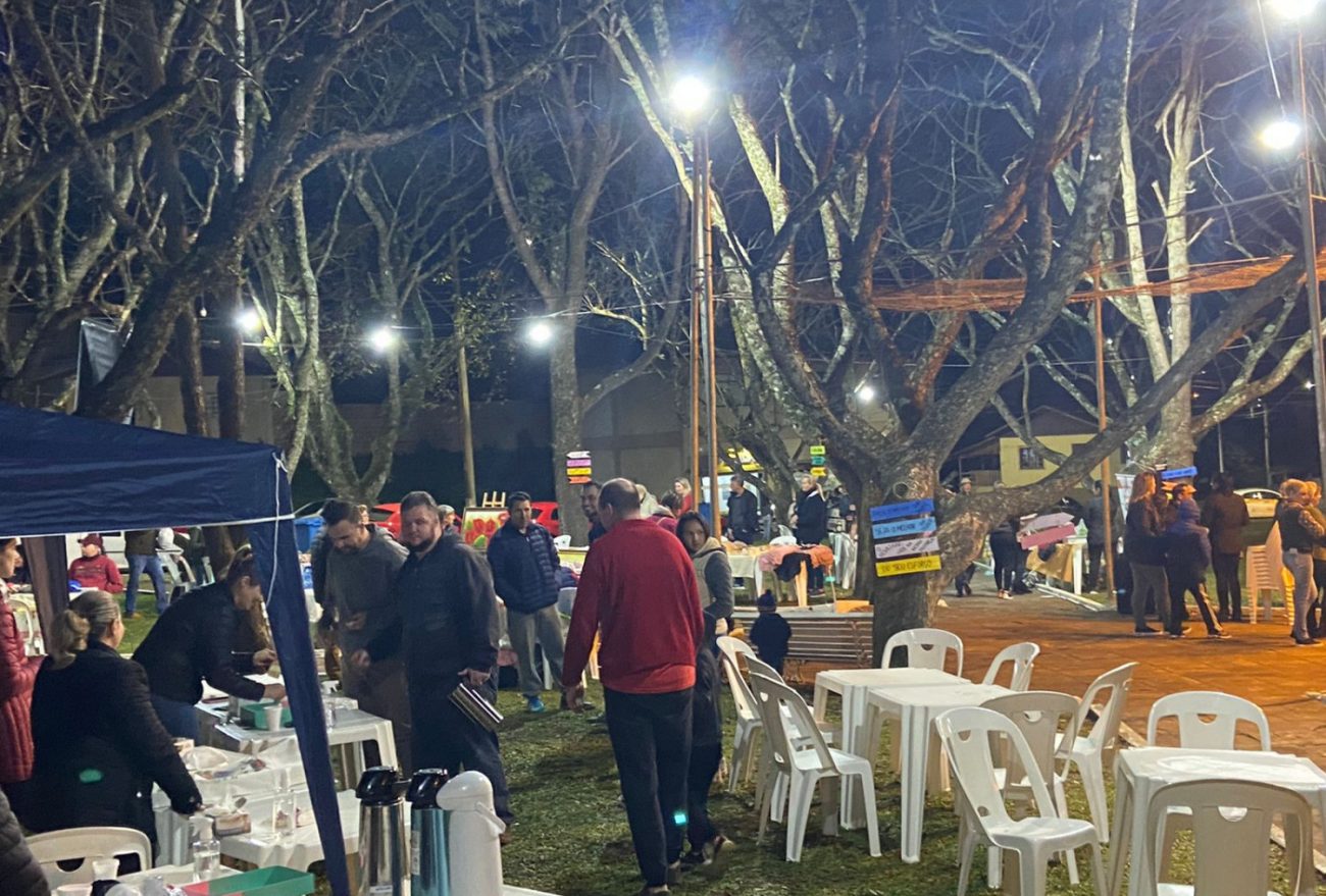 Feira Noturna de Ponte Serrada é sucesso em mais uma edição