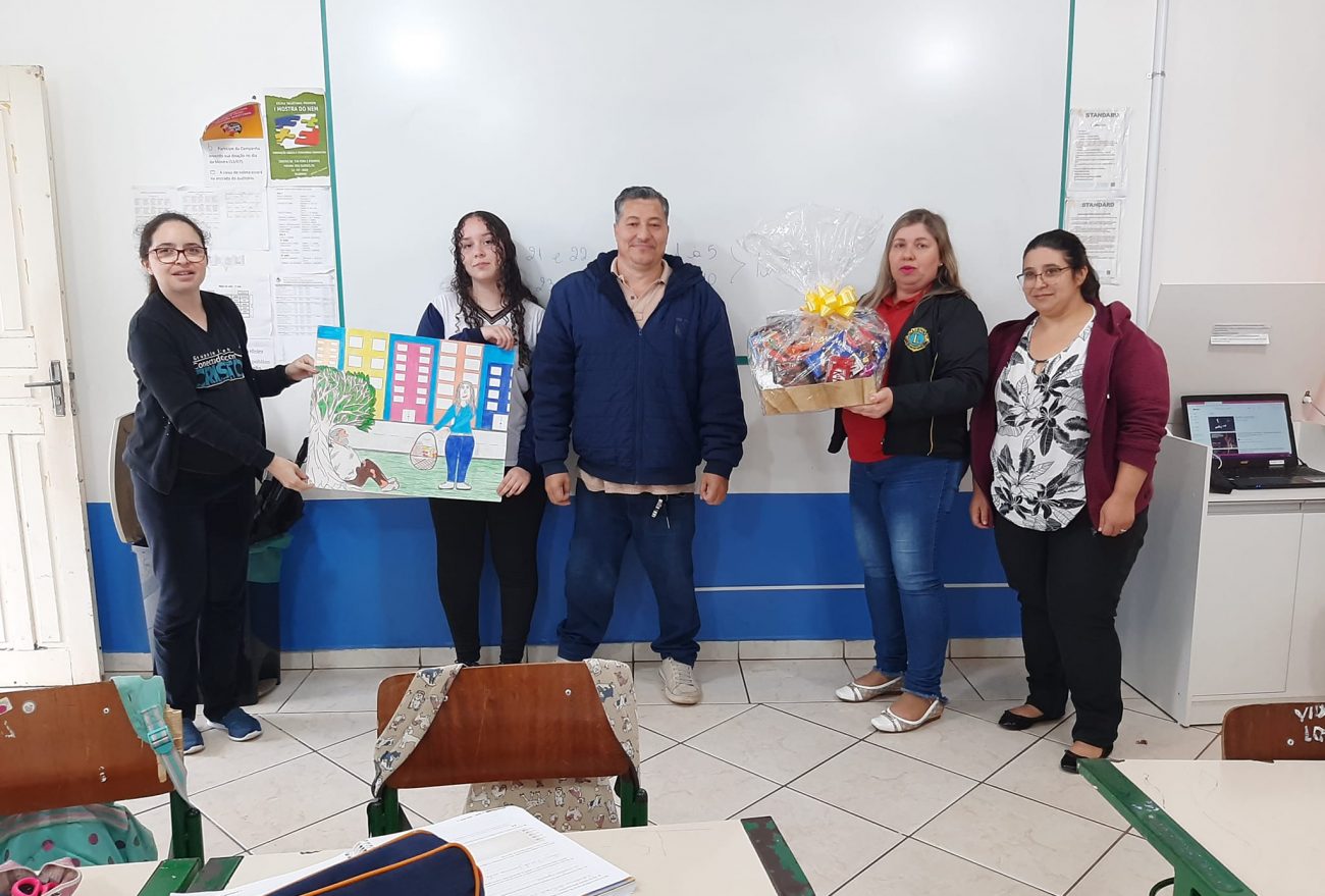 Fotos: Lions Clube de Faxinal dos Guedes realiza Cartaz da Paz