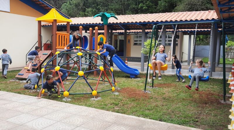 EBM Antonio Paglia é contemplada com novo parque infantil