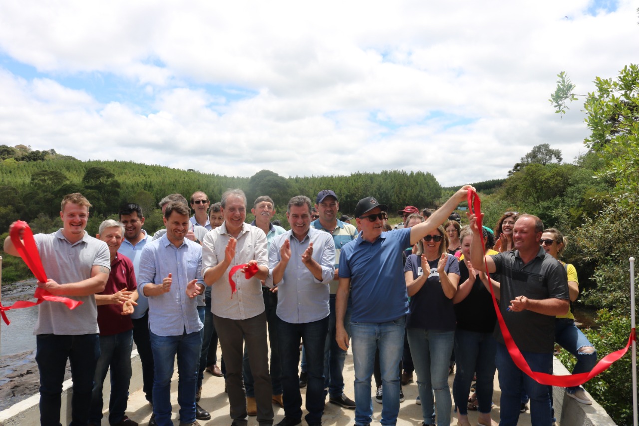 Inaugurada ponte sobre o Rio Chapecozinho que liga Ponte Serrada a Passos Maia