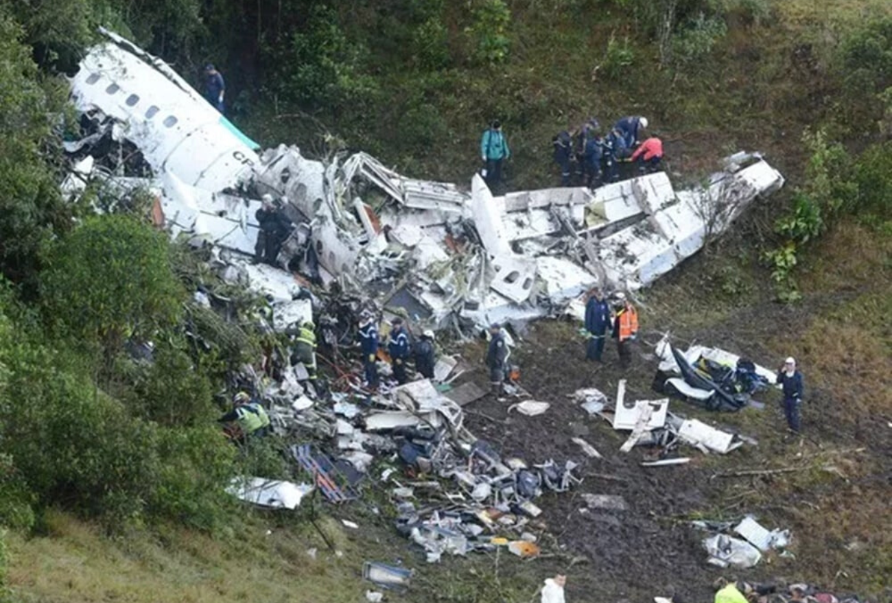 Acidente com avião da Chapecoense completa seis anos nesta terça-feira (29)