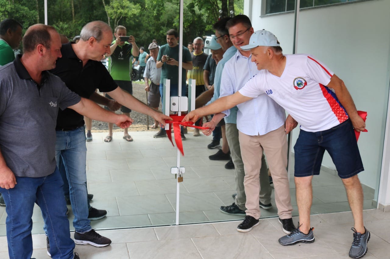 Cancha de Bocha e Sala de Jogos são inauguradas em Passos Maia