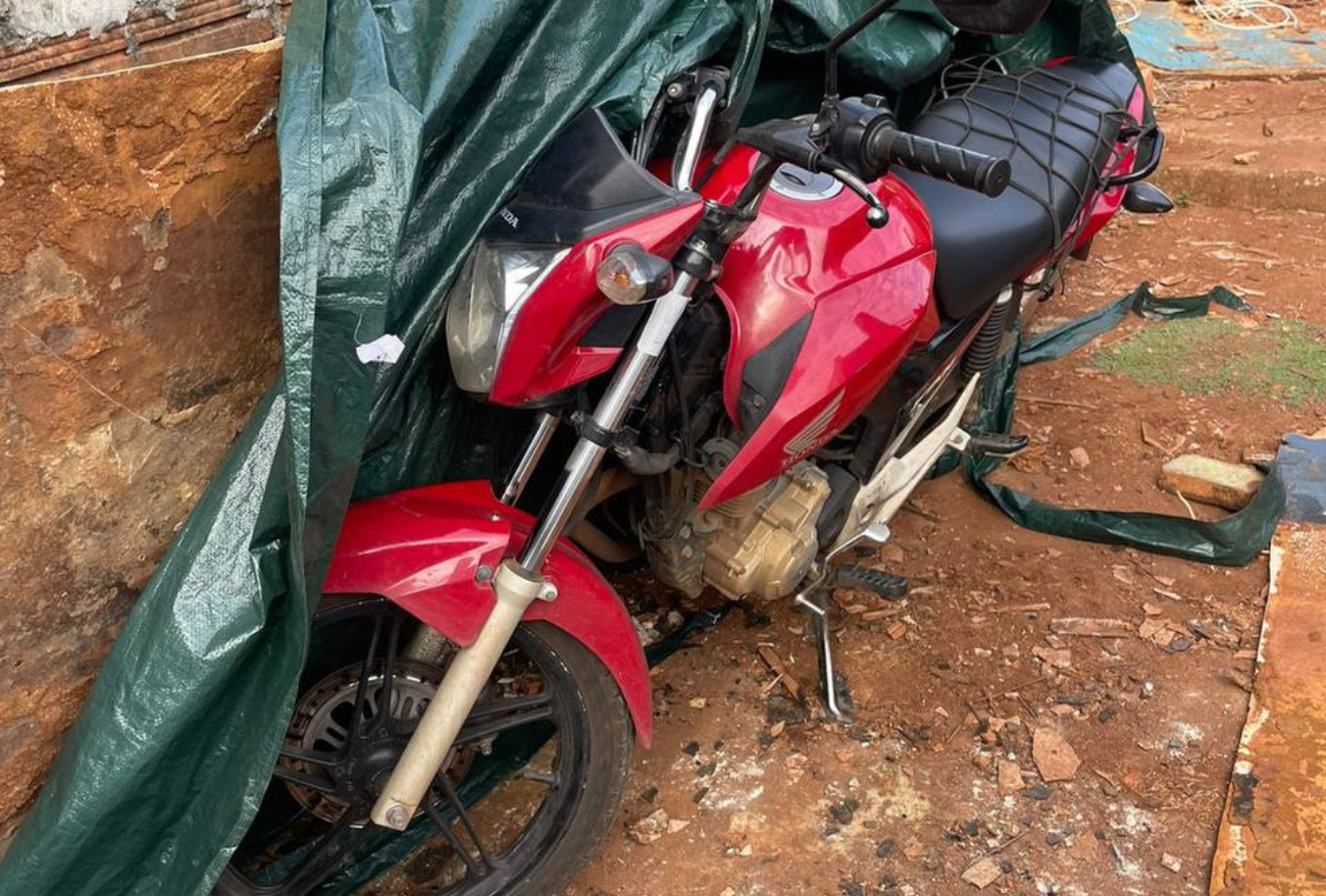 Polícia Militar recupera motocicleta que havia sido furtada