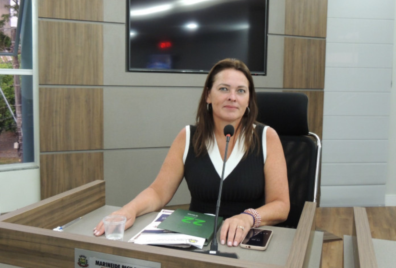 Vereadora cobra explicação da Prefeitura de Ipumirim sobre pagamentos supostamente indevidos