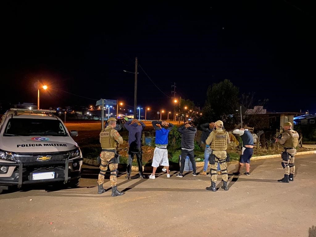 PPT apreende pela quarta vez adolescentes de 15 e 16 anos por tráfico de drogas no bairro Vila União, em Xanxerê