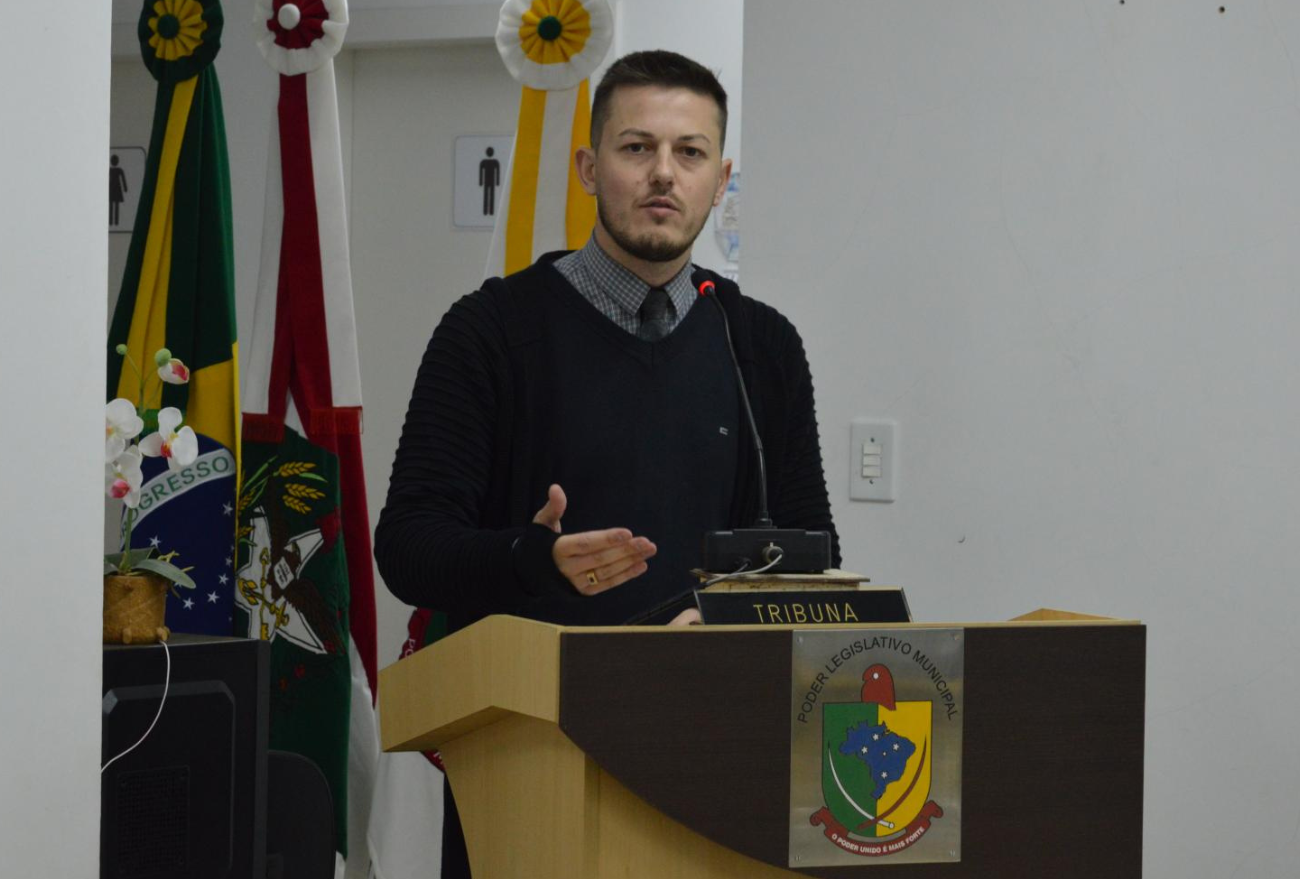 Vereador comenta sobre pedido de licença por trinta dias e fez cobrança por melhorias da Casan, em Ponte Serrada