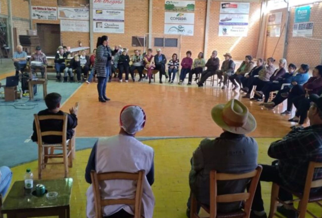 Ações estão sendo trabalhadas com os grupos da terceira idade, em Ponte Serrada