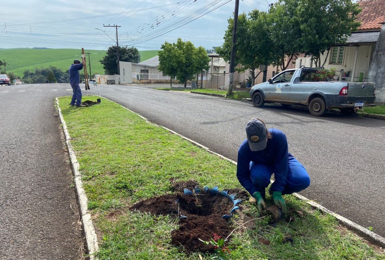 Faxinal dos Guedes promove o Projeto de Arborização Urbana