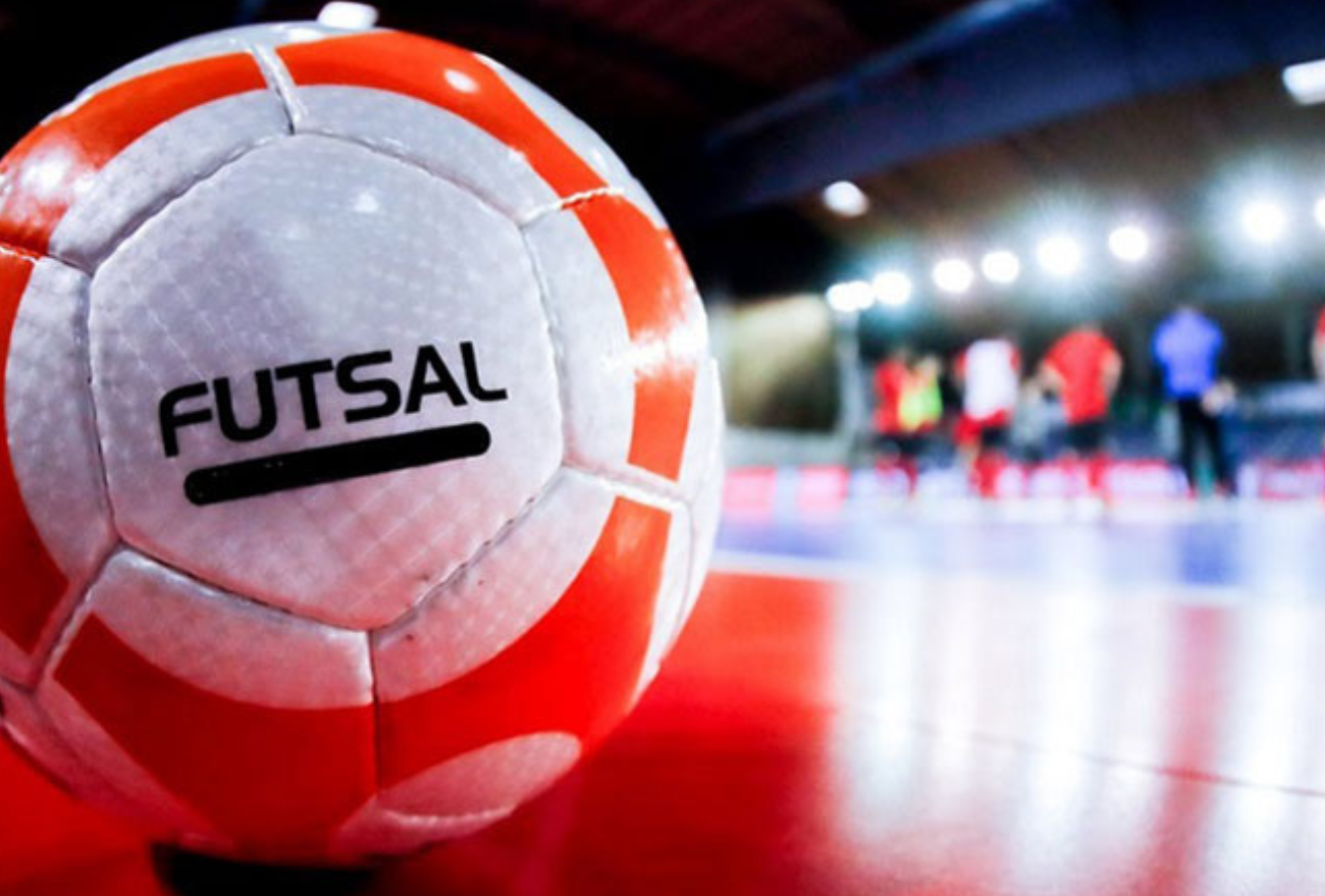 Equipes de futsal feminino e masculino adulto de Vargeão se