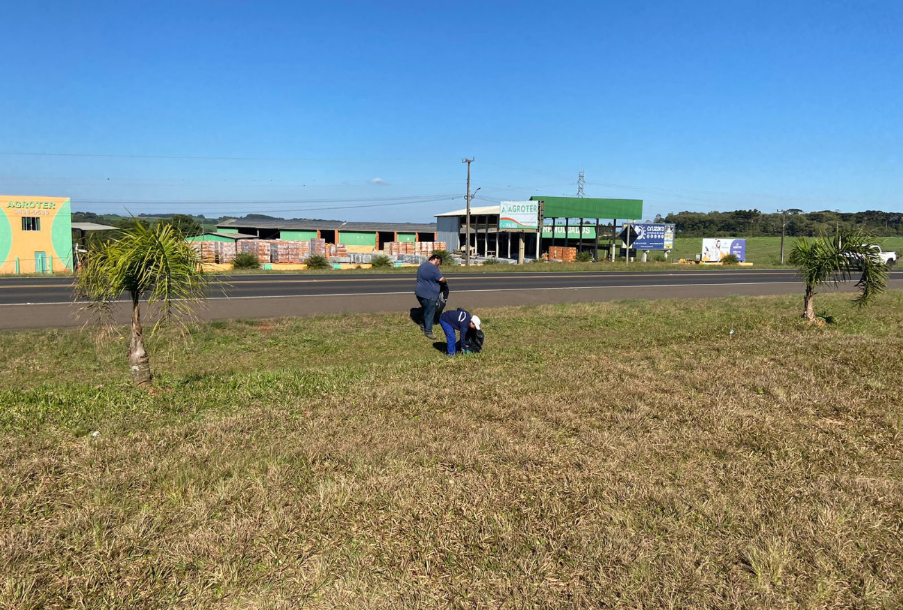 Início da limpeza ao redor do CTG Querência do Minuano marca o início das comemorações do aniversário do município