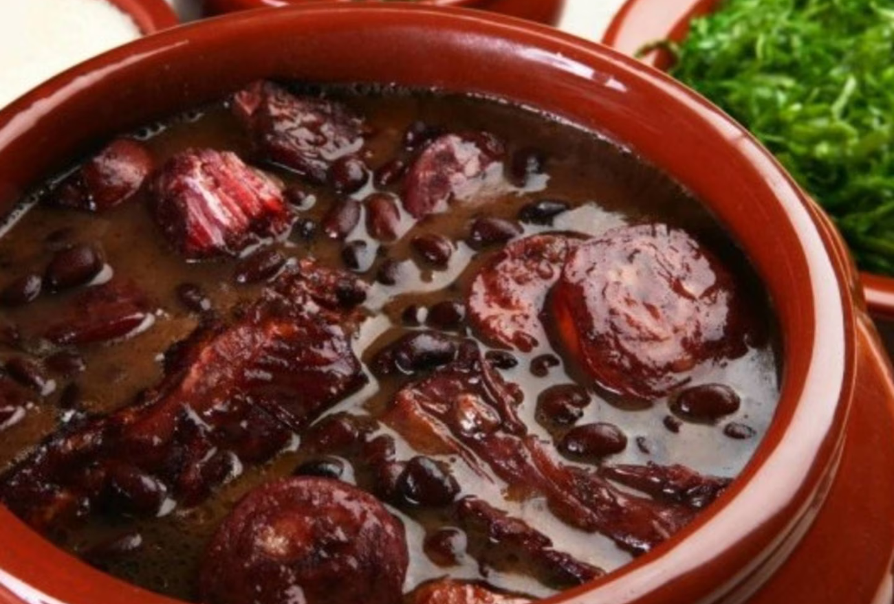 Lions Clube de Faxinal dos Guedes promove a Tradicional Feijoada de Agosto neste sábado (05)