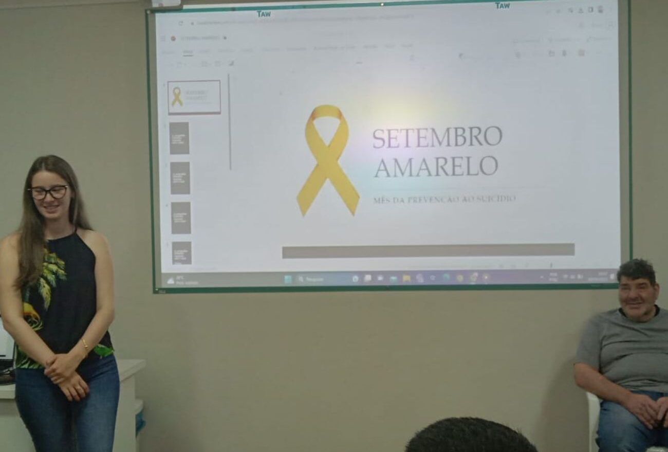 Alunos e professores da APAE de Faxinal dos Guedes participam de Palestra sobre Setembro Amarelo