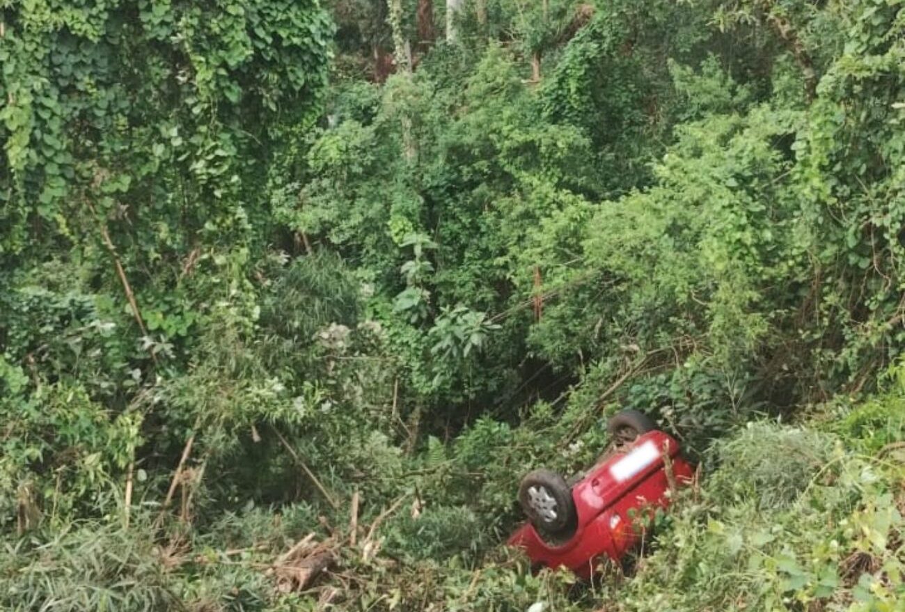 Saída de pista é registrada em Faxinal dos Guedes na manhã dessa sexta-feira (06)