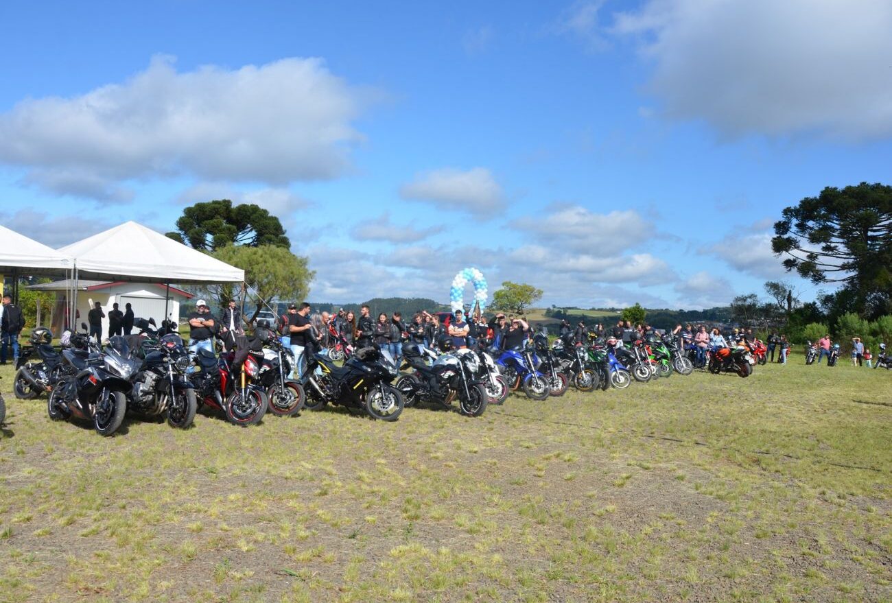 Primeira Romaria de Motos reúne centenas de motociclistas no último domingo (01), em Ponte Serrada